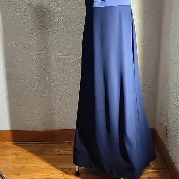 After six Halter Neck Charmeuse & Crepe Gown - Picture 4 of 6